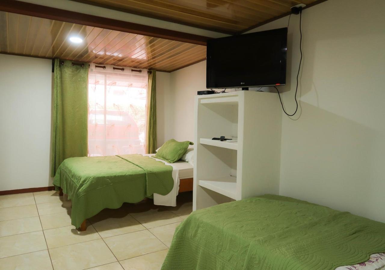 Hotel Hoja De Oro Corcovado Puerto Jiménez Exteriör bild