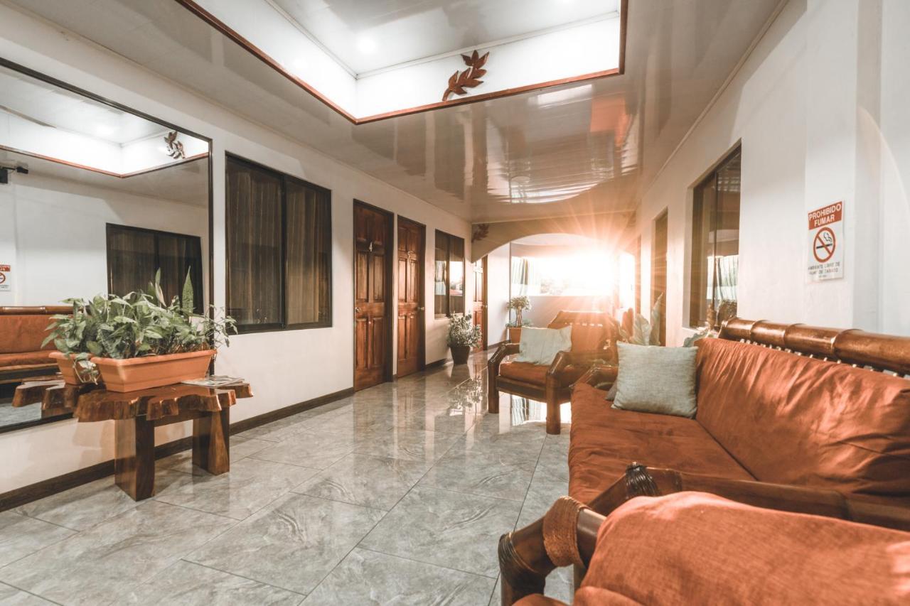 Hotel Hoja De Oro Corcovado Puerto Jiménez Exteriör bild
